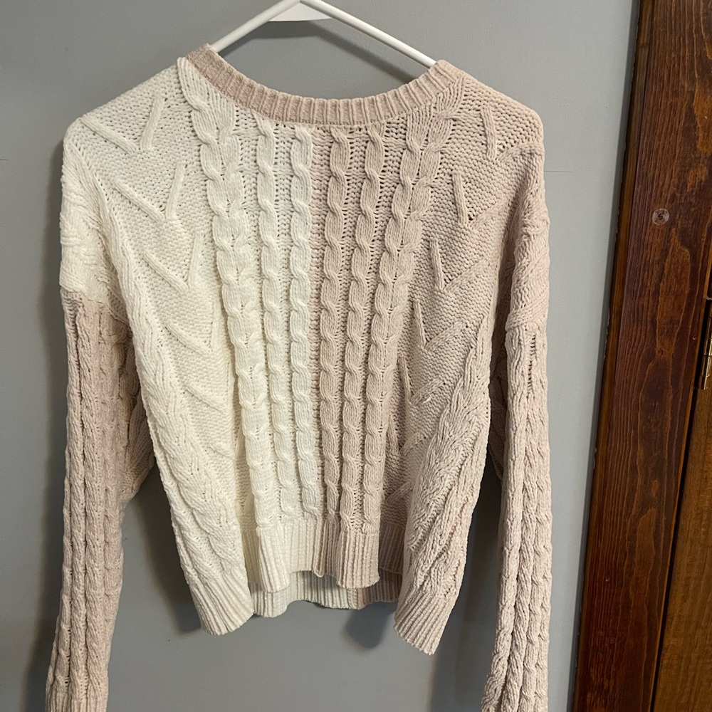 Women’s sweater